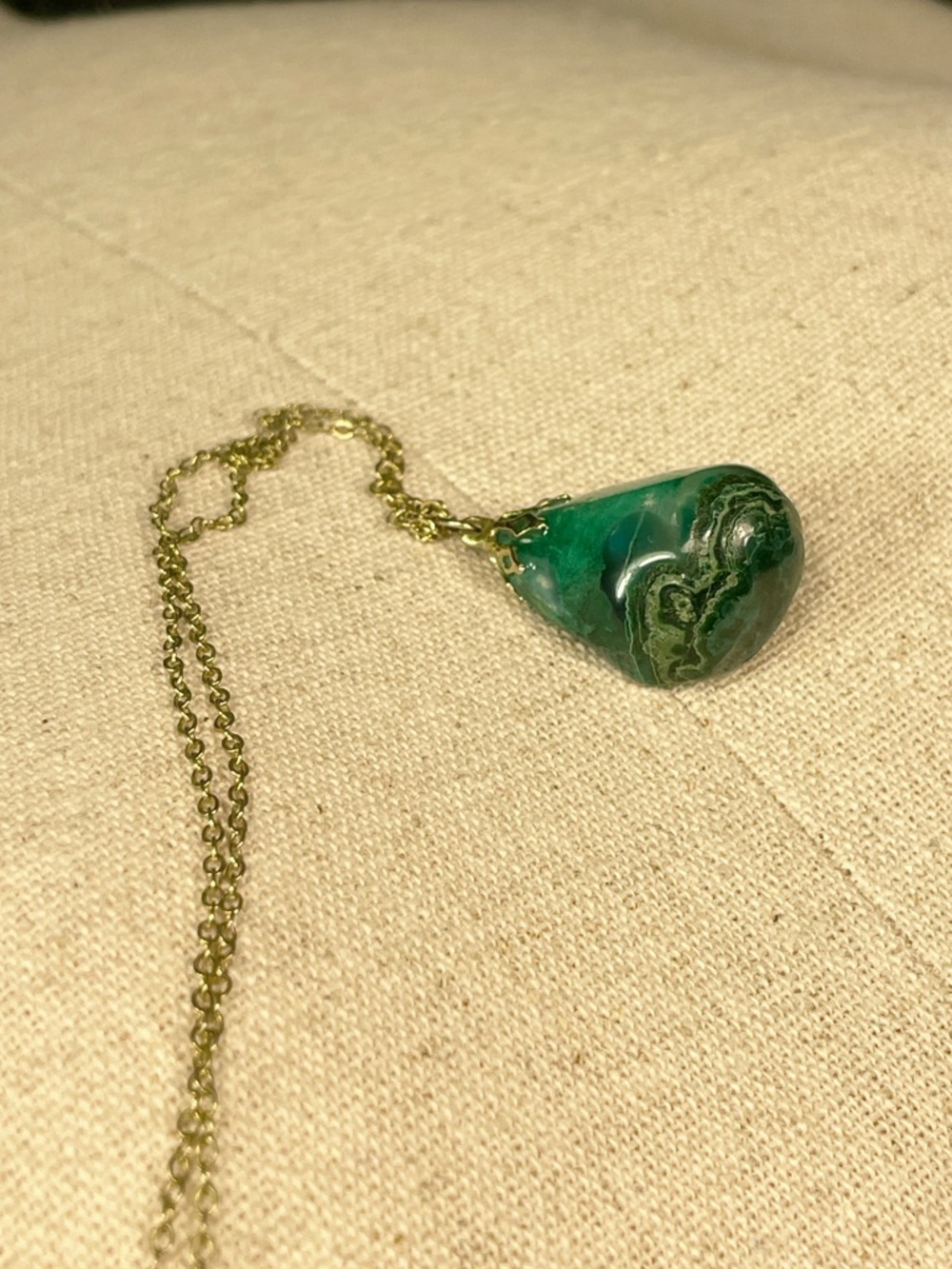 Teal Stone Pendant Necklace on 18” Gold-Tone Chain – Gift Ready 🍃✨ - Picture 11 of 13